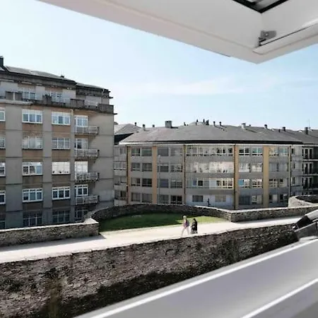 Casa Paz - Mirador Sobre La Muralla Romana Apartment *